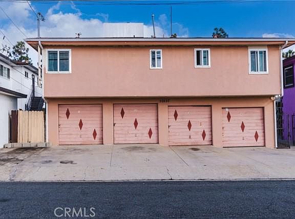 5th image of 10537 Crenshaw Blvd