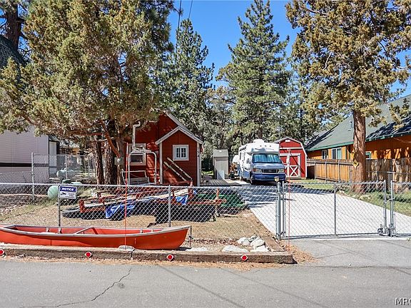 3rd image of 154 Leonard Ln
