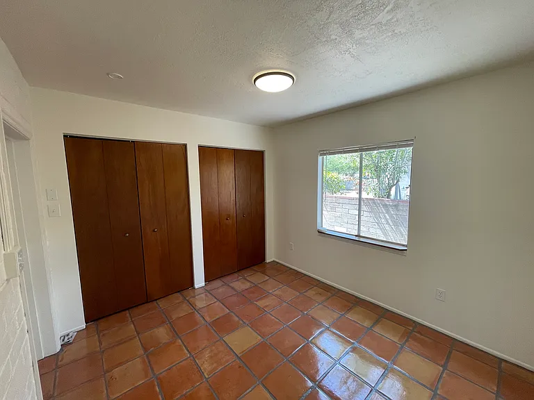 318 N Fremont Ave — Photo 16