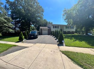 12715 Old Chapel Rd, Bowie, MD 20720