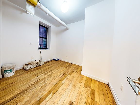 5th image of 561 W 140th St APT 6