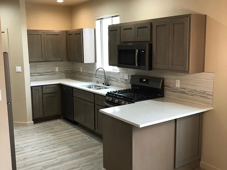 5512 Buglo Ave NW — Photo 3