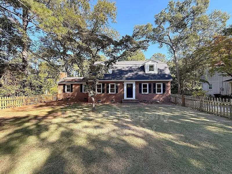 4 bed, 3.0 bath, 2290 sqft, $1,950 — Photo 1