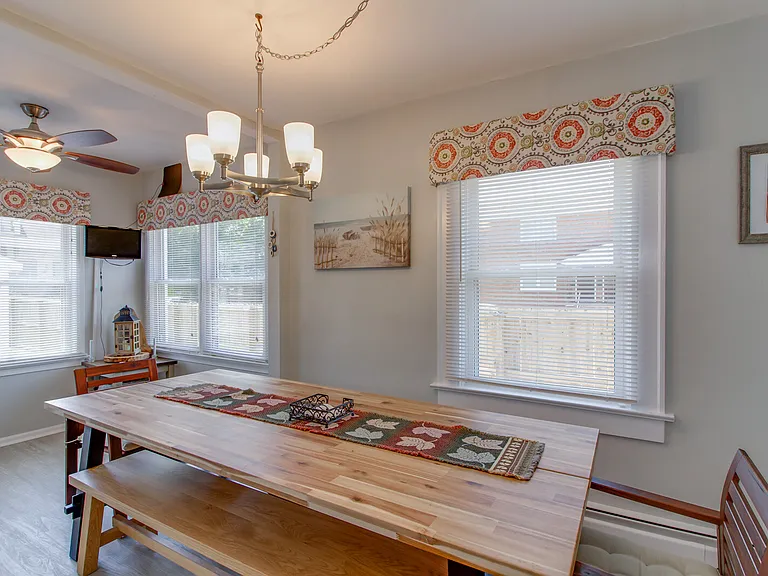 1273 Little Bay Ave — Photo 10