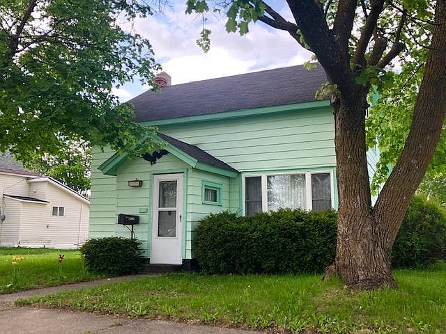 1st image of 217 E Avenue B