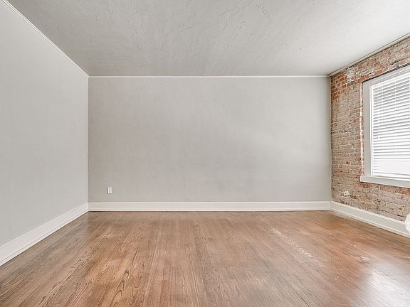 4th image of 429 NW 11th St #10