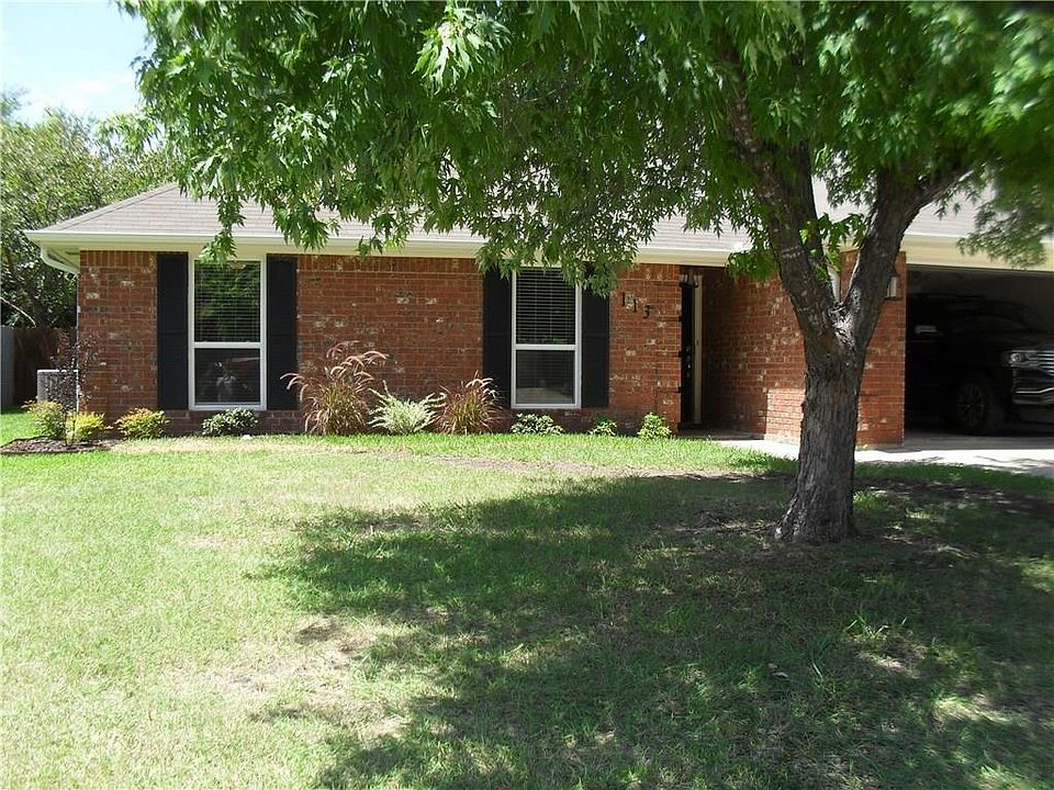 1st image of 113 Morene Ave