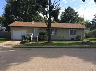 4 Ward St, Farmington, MO 63640
