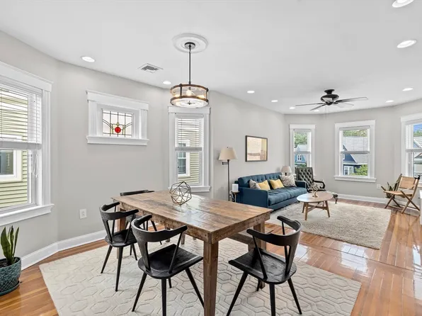 185 Savin Hill Ave #3, Dorchester, MA 02125