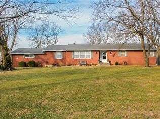 543 E Park Rd, Garnett, KS 66032