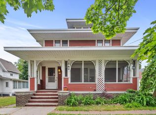 707 N 7th St, Manitowoc, WI 54220