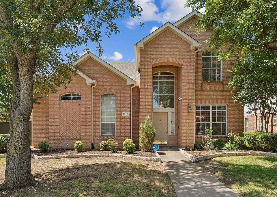 1st image of 3212 Golden Springs Dr