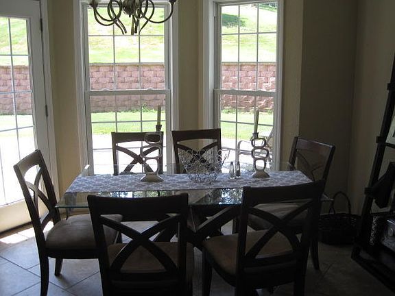 5th image of 285 Virden Cir