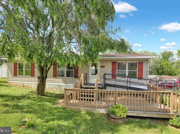 764 Willow Ln, Gap, PA 17527