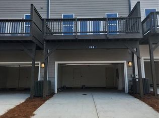 813 Cameron Trl, Acworth, GA