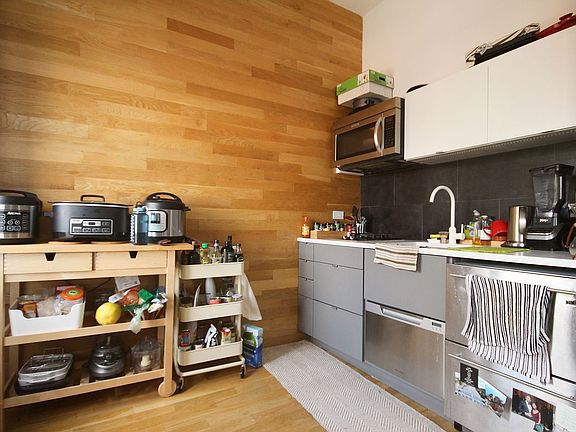 4th image of 500 Clinton Ave #5A