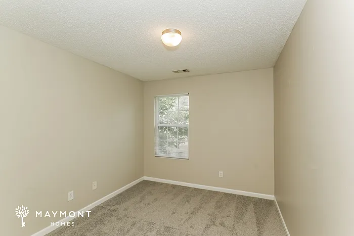 6540 Capitol Knl — Photo 13
