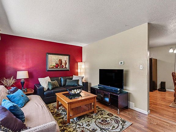 4th image of 504 12th St