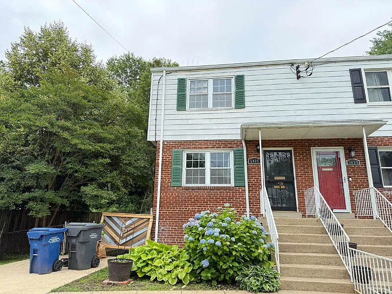 5835 Mount Vernon Dr — Photo 1