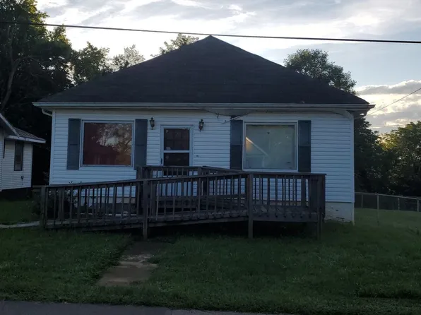 2801 Ridgefield St NE, Roanoke, VA 24012