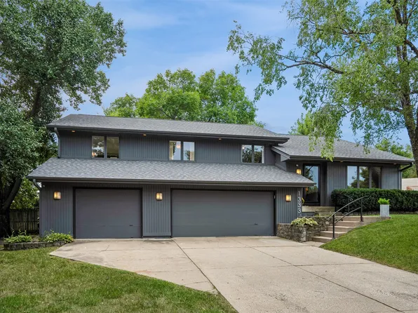 1333 NW 90th St, Clive, IA 50325