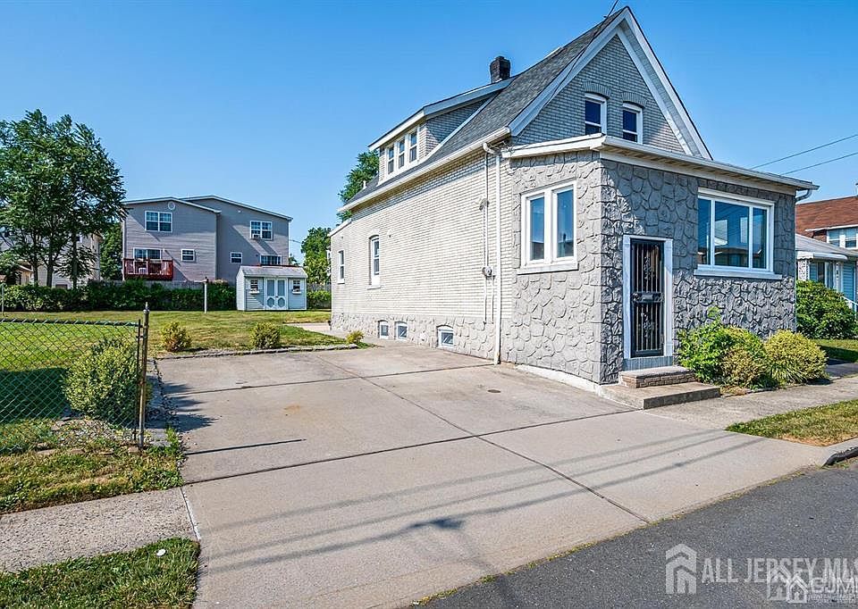 1st image of 43 Saint Ann St