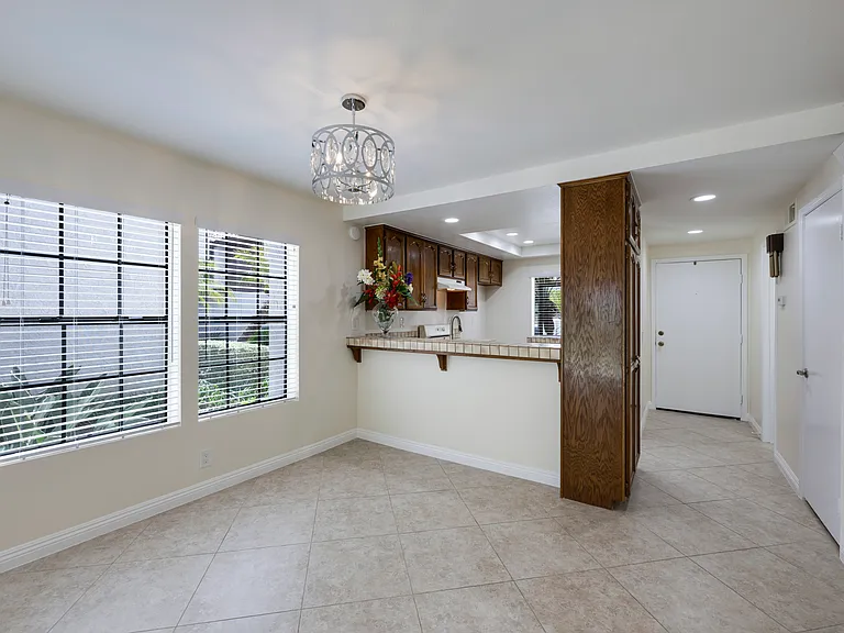 319 Molokai Dr — Photo 11