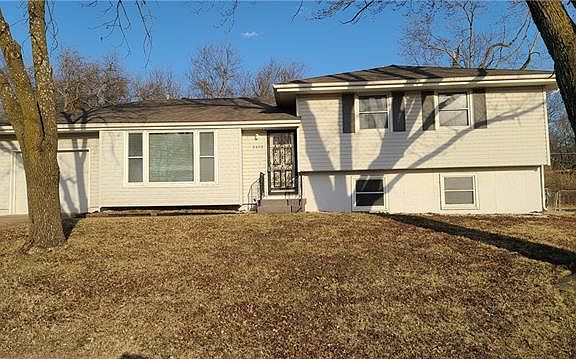2nd image of 9409 White Ave