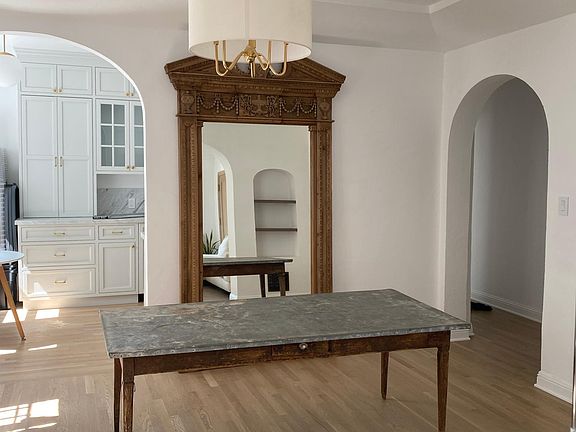 4th image of 425 N Curson Ave #425