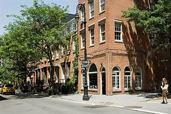 Rented by Douglas Elliman | media 20