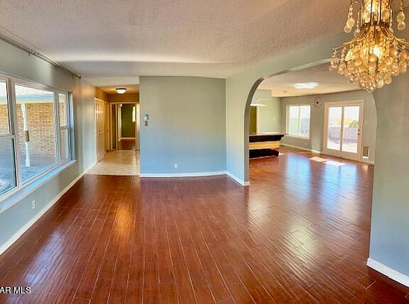 3rd image of 4863 Los Reales Dr