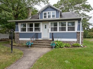 326 S Whittaker St, New Buffalo, MI