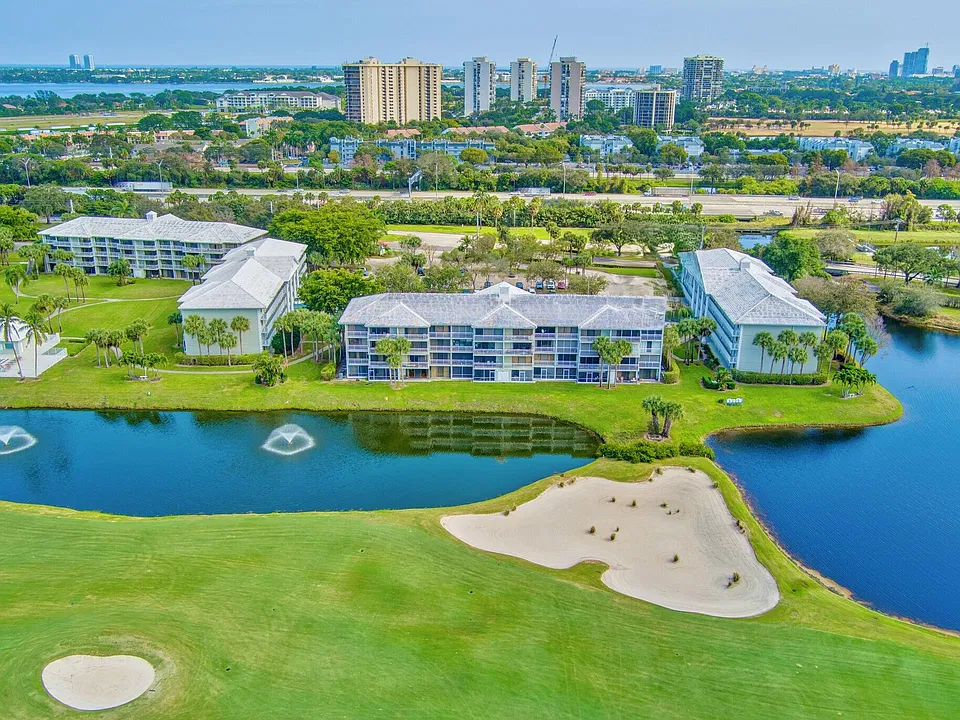 2421 Village Blvd #406