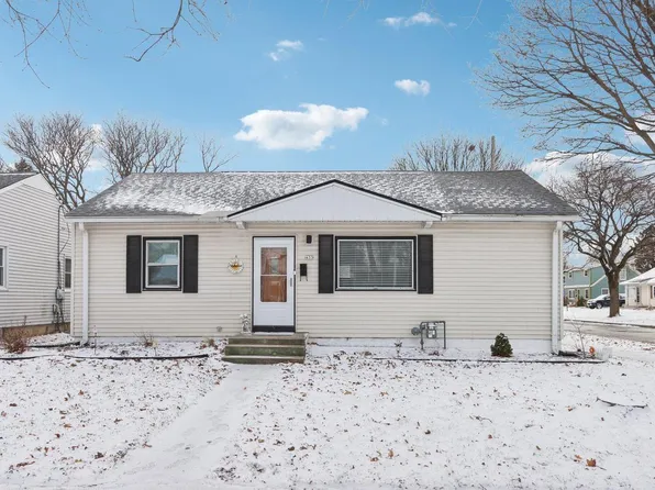 433 West Martin LANE, Milwaukee, WI 53207