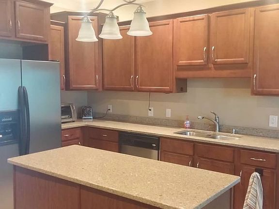 3rd image of 4405 Castlestone Ln