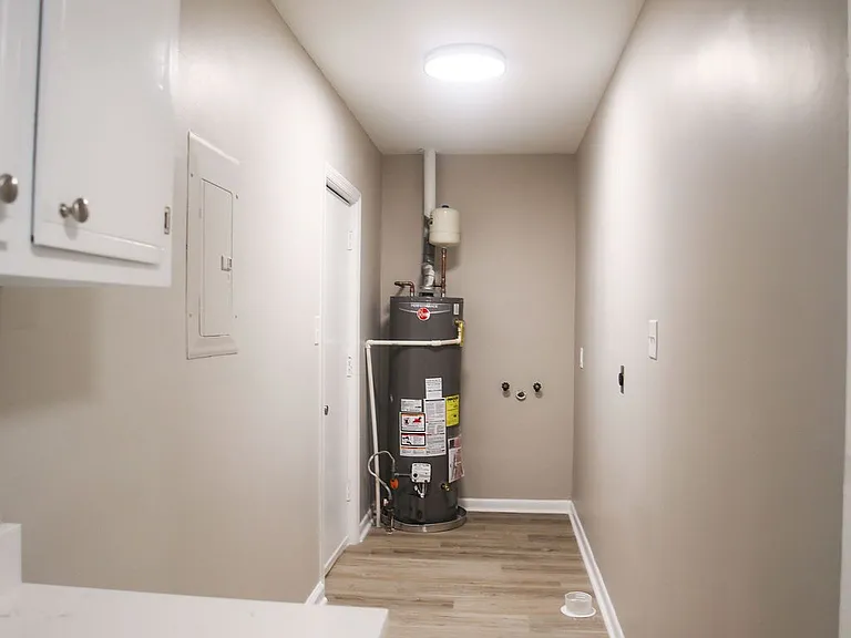 3023 Colonial Dr — Photo 18