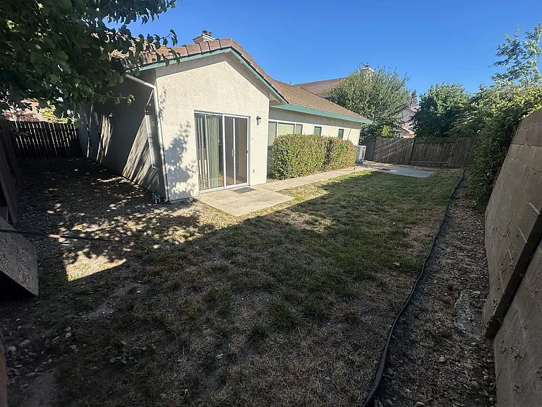 9521 Twin Brooks Ln — Photo 12