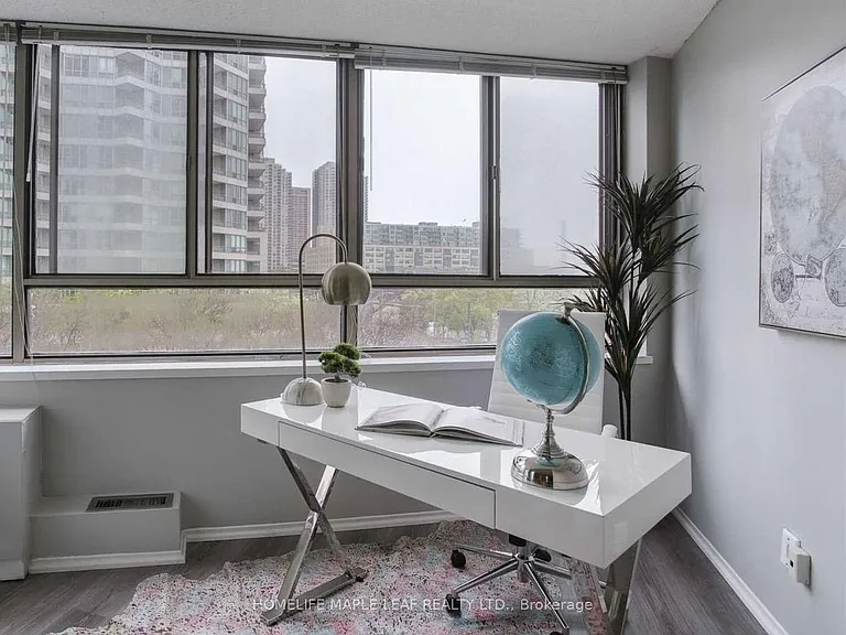 250 Queens Quay W #607 — Photo 14