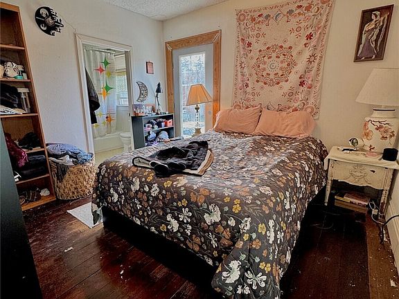 5th image of 301 N H Street