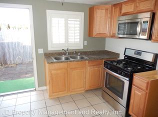 612 Ocean Crest Rd, Cardiff, CA 92007