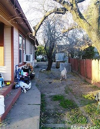 2nd image of 1225 E Church St