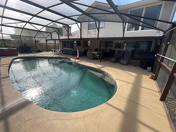 5th image of 4469 Wyndcliff Cir
