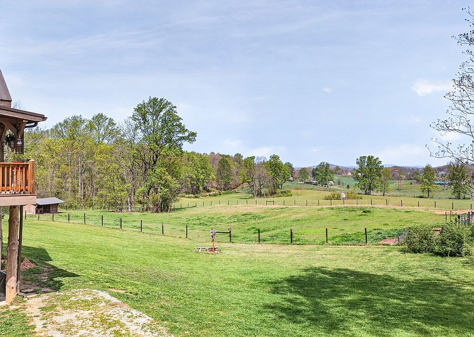 11th image of 1218 Moody Rd