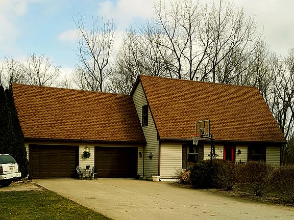 Cape Cod - Front to street