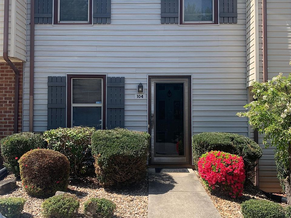 1st image of 104 Cedar Crest Ct