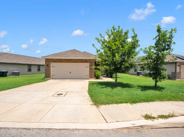 10907 Airmen Dr, Converse, TX 78109