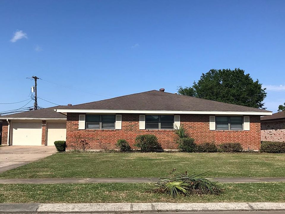1st image of 682 Meadowgreen Dr