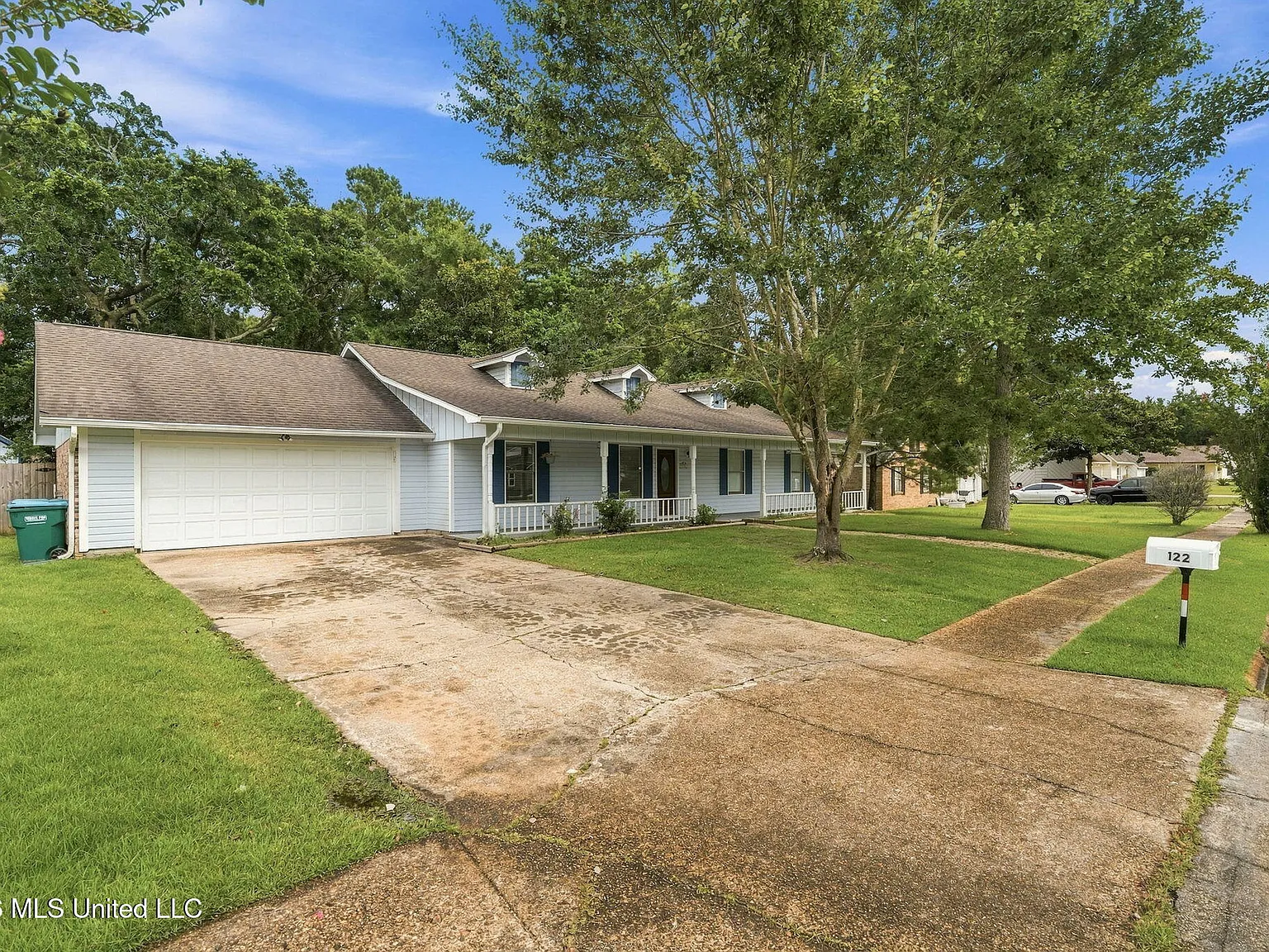 3 bed, 2.0 bath, 1783 sqft, $2,400 — Photo 3