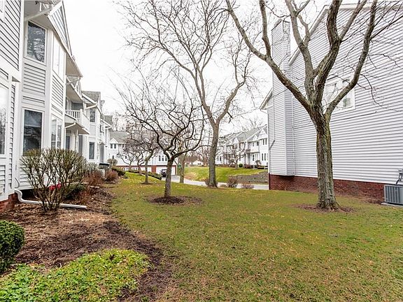 2nd image of 49 Union Hill Dr
