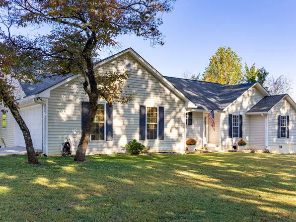 475 Herbert Dr, Jasper, TN 37347